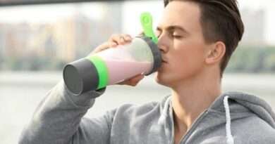 a boy drinking protein shakes. When to Drink Protein Shakes for Weight Loss